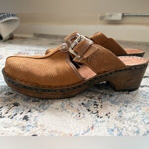Josef Siebel clogs with silver buckle tan suede leather slip on wood bottom